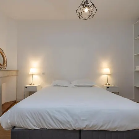 Apartment Les R Bonaparte - De Standing Au Coeur De La Vieille Pietonne Ajaccio (Corsica)