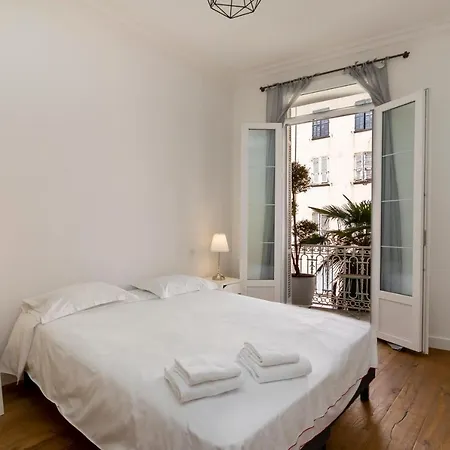 Les R Bonaparte - De Standing Au Coeur De La Vieille Pietonne Apartment *