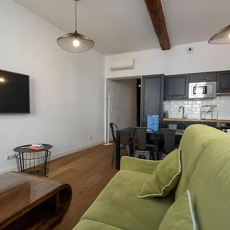 Rue Bonaparte, Quartier Citadelle Place Foch Appartement *